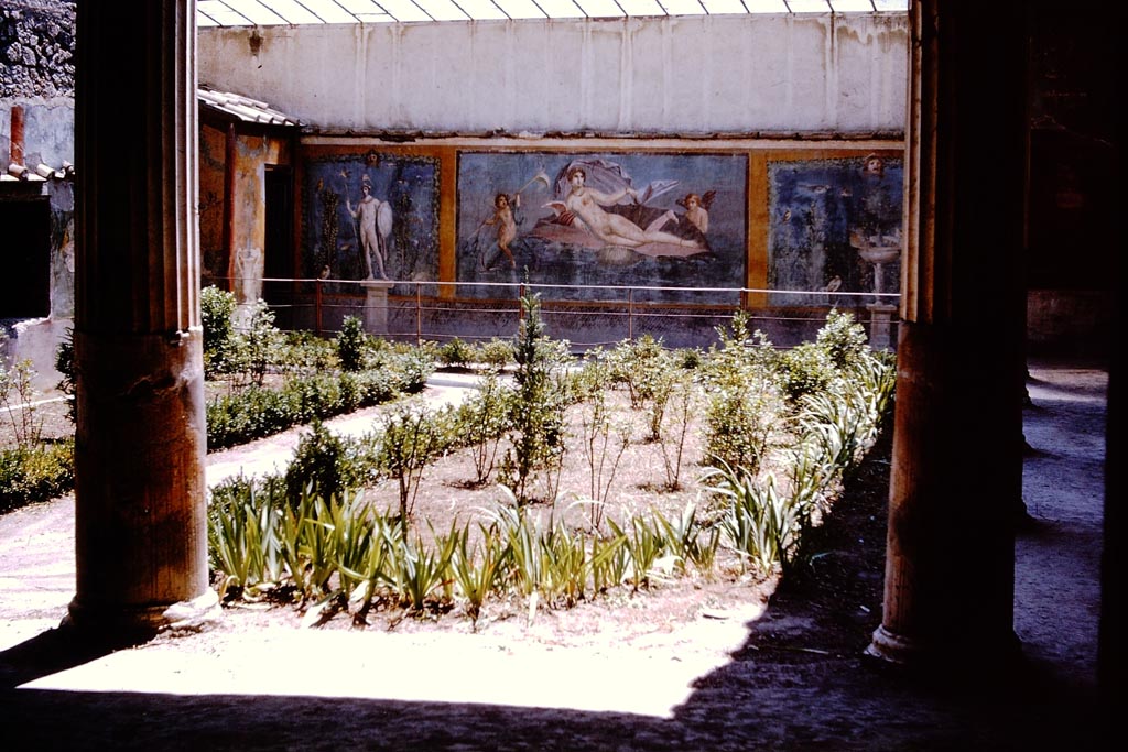 II.3.3 Pompeii. Casa della Venere in Conchiglia or House of Venus